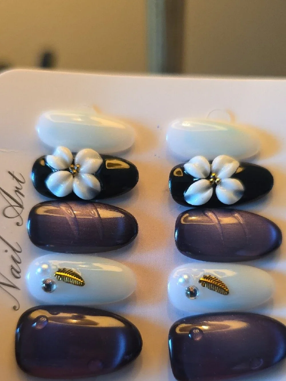 Nail Art Press-On Set with Purple, White & Black Accents Size Large